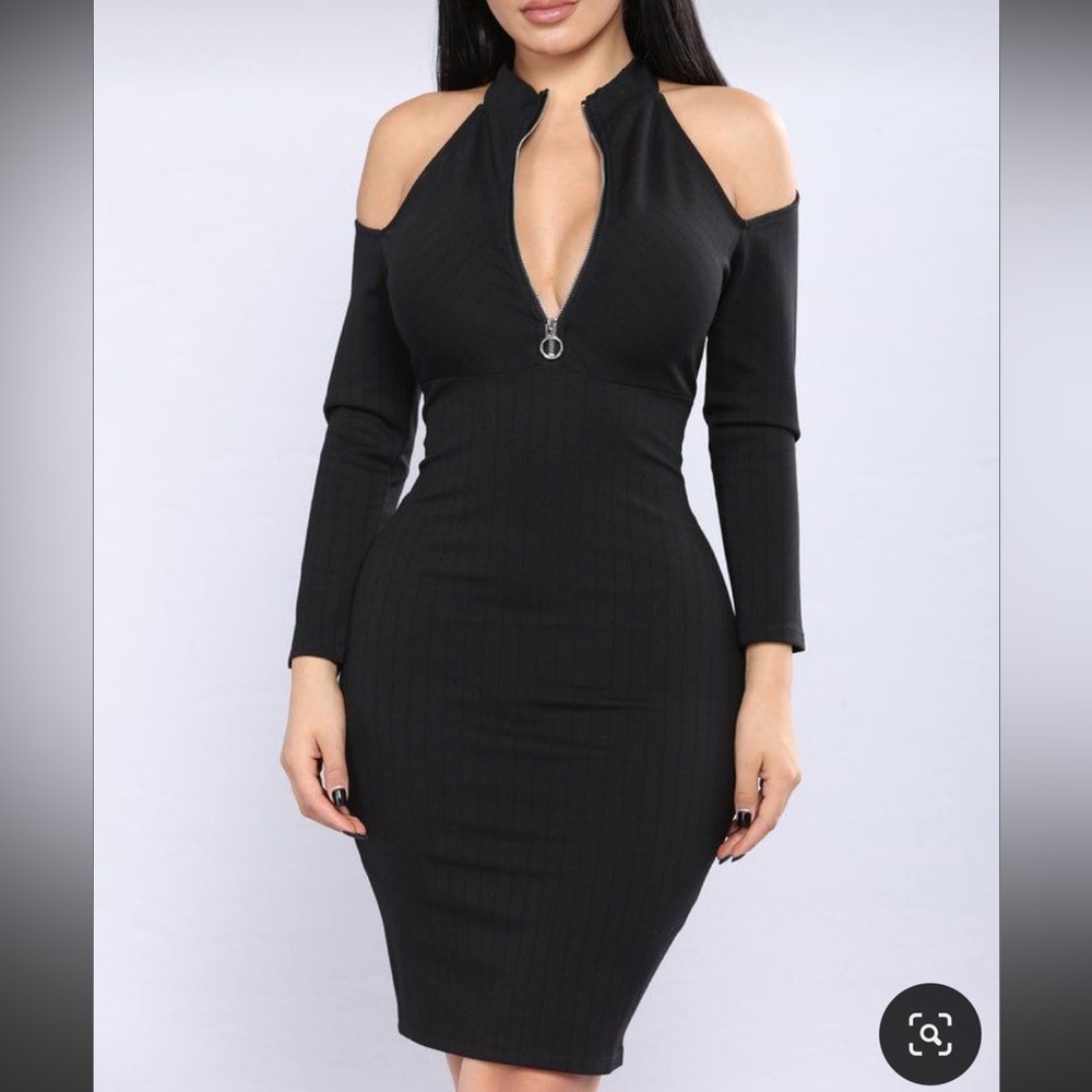 Cold Brew Cold Shoulder Dress - Black